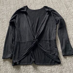 Women’s Lightweight Pullover Cardigan with Twist